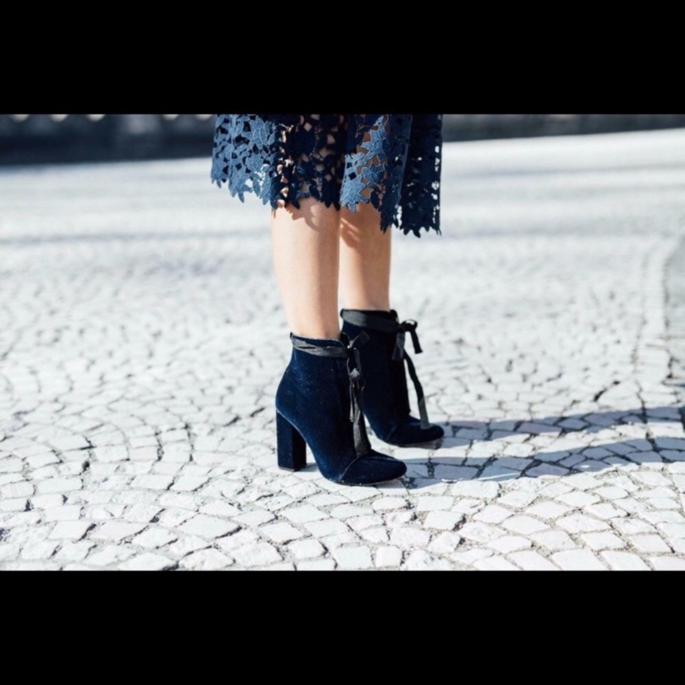 Zara Blue Velvet Lace Up Ankle Boots with Zipper